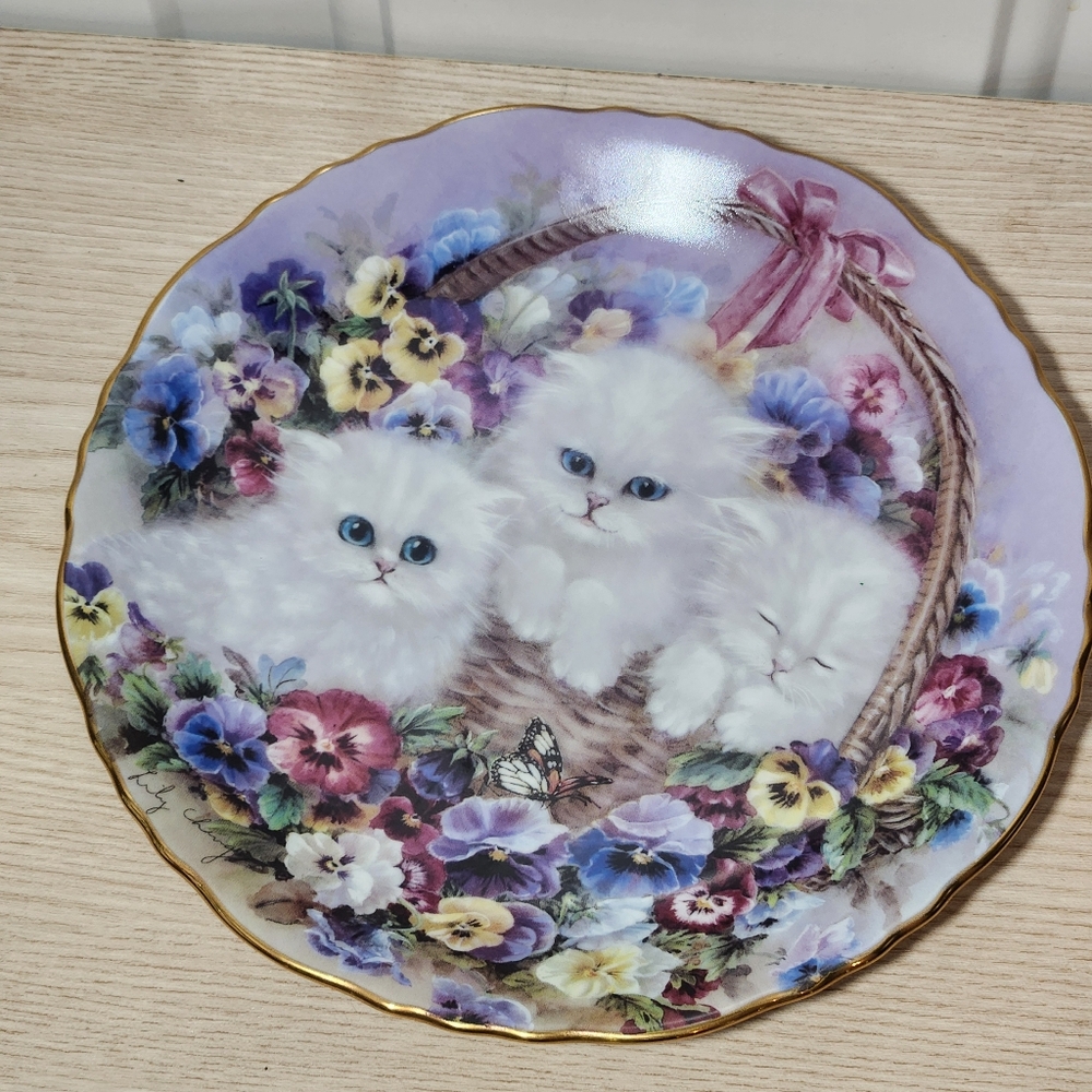 Bradford Exchange Garden Gifts Basket Of Love First Issue Cat Plate #7480A 1997